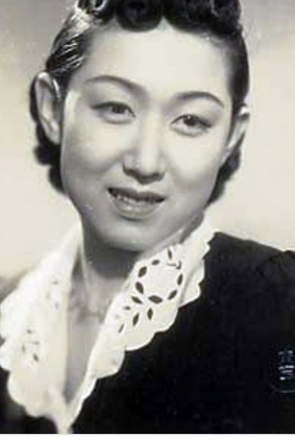山根寿子