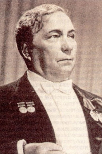 Максим Михайлов